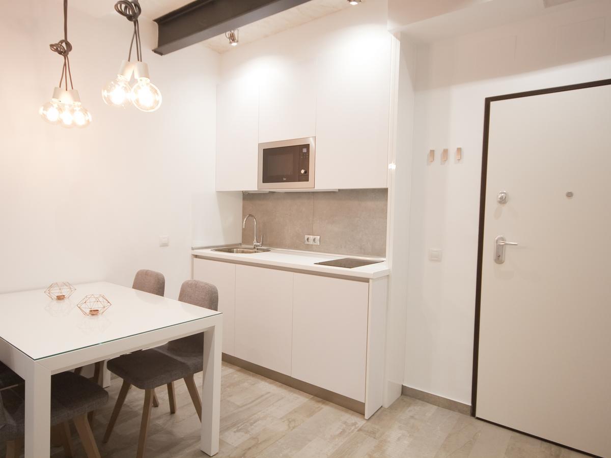 Apartamento Nuevo Y De Lujo En Puerta Del Sol Madrid Exterior photo
