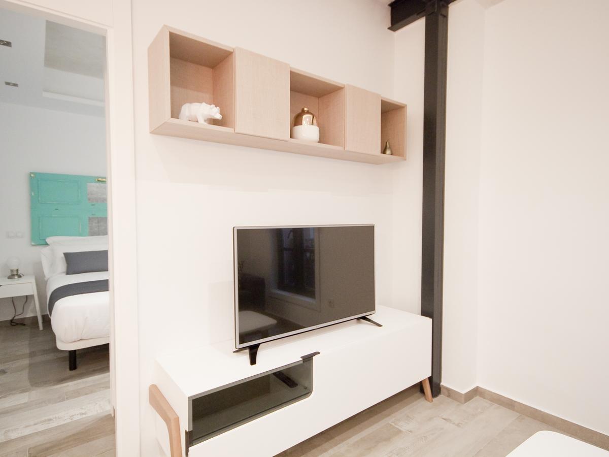 Apartamento Nuevo Y De Lujo En Puerta Del Sol Madrid Exterior photo